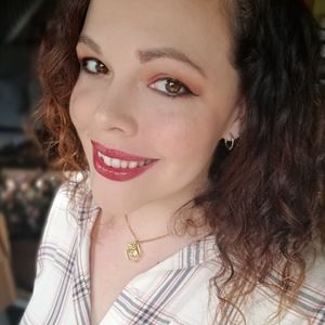 Meet your Posher, Vicki